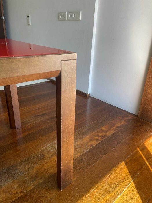 Mesa de Cozinha Extensível + 4 Cadeiras – Excelente Estado