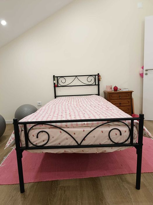Cama de ferro tamanho 190x90