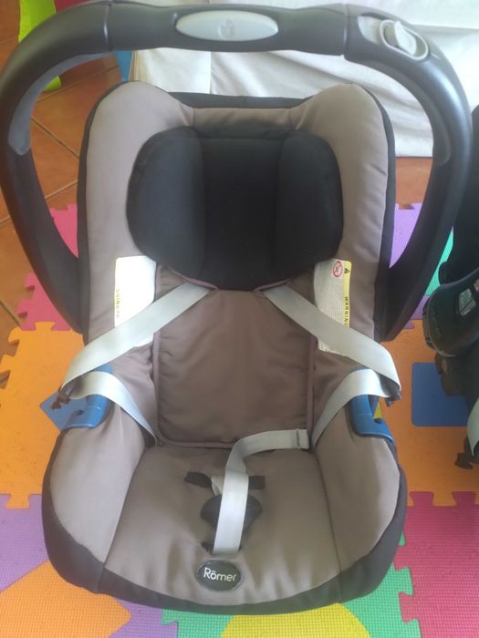 Artigos de bebé ovos e Isofix