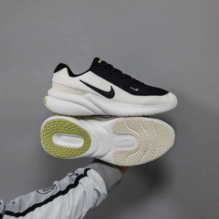 Кросівки Nike Uplift SC White/Black premium