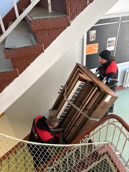 Przeprowadzki od A do Z. 14 samochodów, winda, schodołazy