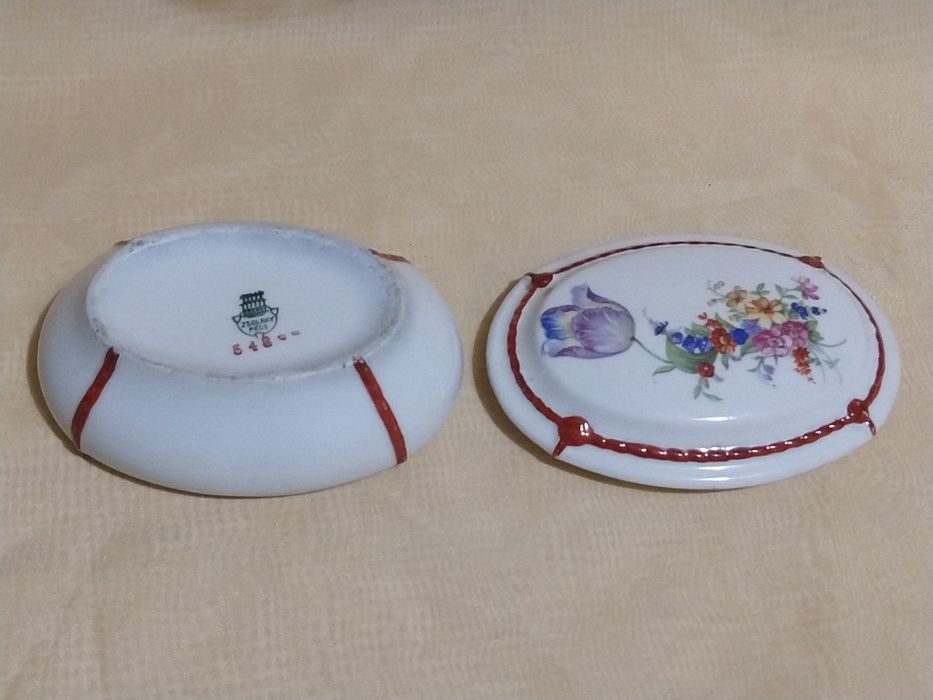 Скринька Zsolnay
