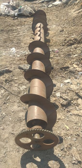 продам шнек до жатки кмд6