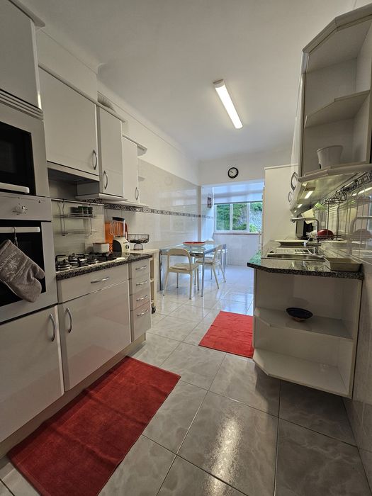 Arrendamento T2 perto do Instituto Superior Técnico