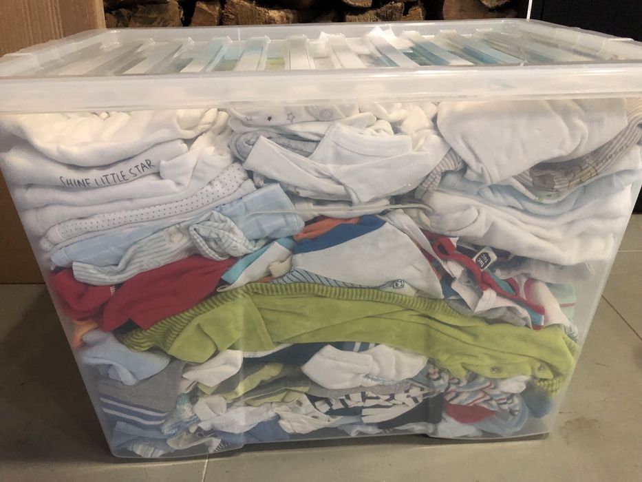 Roupa de bebé para primeiros anos de vida