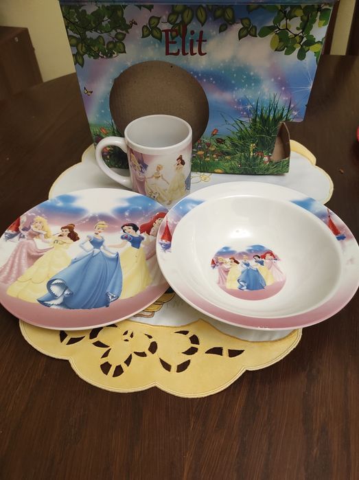 Посуда дитяча; фарфор ; для дівчинки.