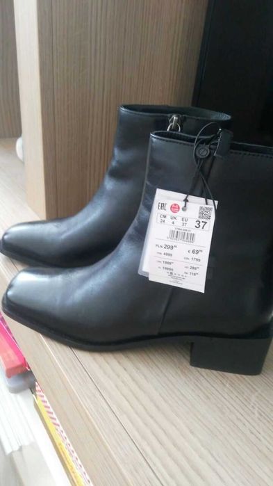 Ботинки женские черного цвета RESERVED, новые , натуральная кожа, 37р.