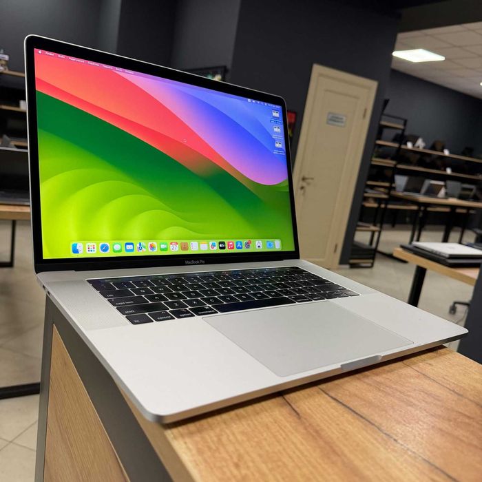 macbook pro 15 retina touch bar - купить ноутбуки - Цена на OLX.ua