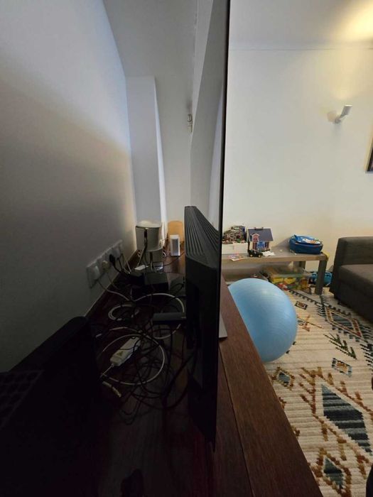 TV LG OLED B8 55 polegadas com sinais de desgaste (ver descrição)