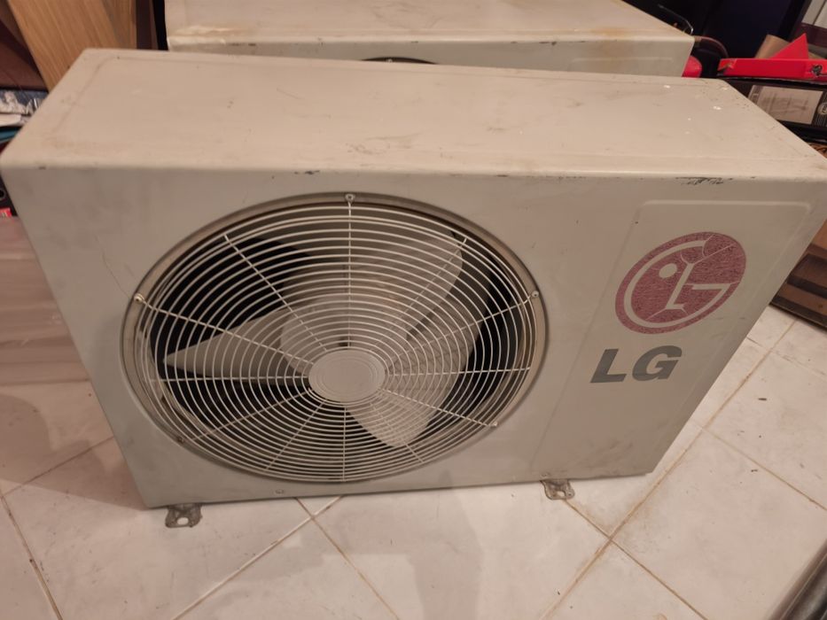 1  Ar Condicionado LG 19.000 BTU Quente e Frio