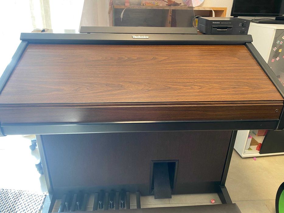 ОРГАН- Электро Technics Япония