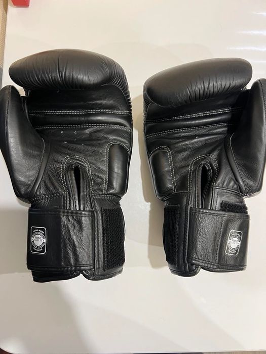 Перчатки боксерскі Twins 20 oz