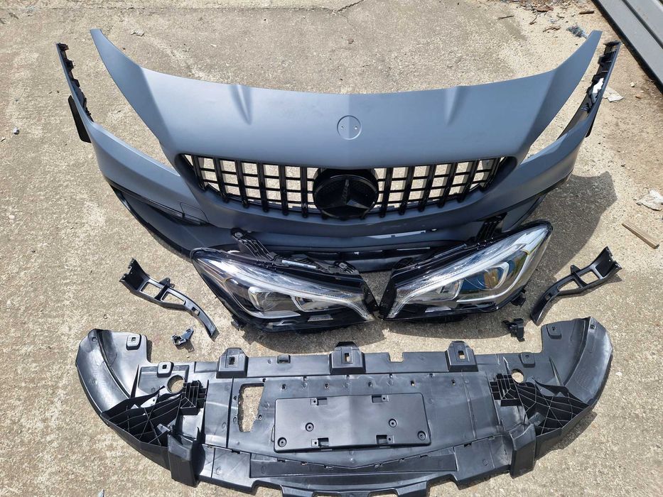 Передний бампер (стиль CLA45 AMG) на Mercedes-Benz CLA-Class C117 2013-2017 года.