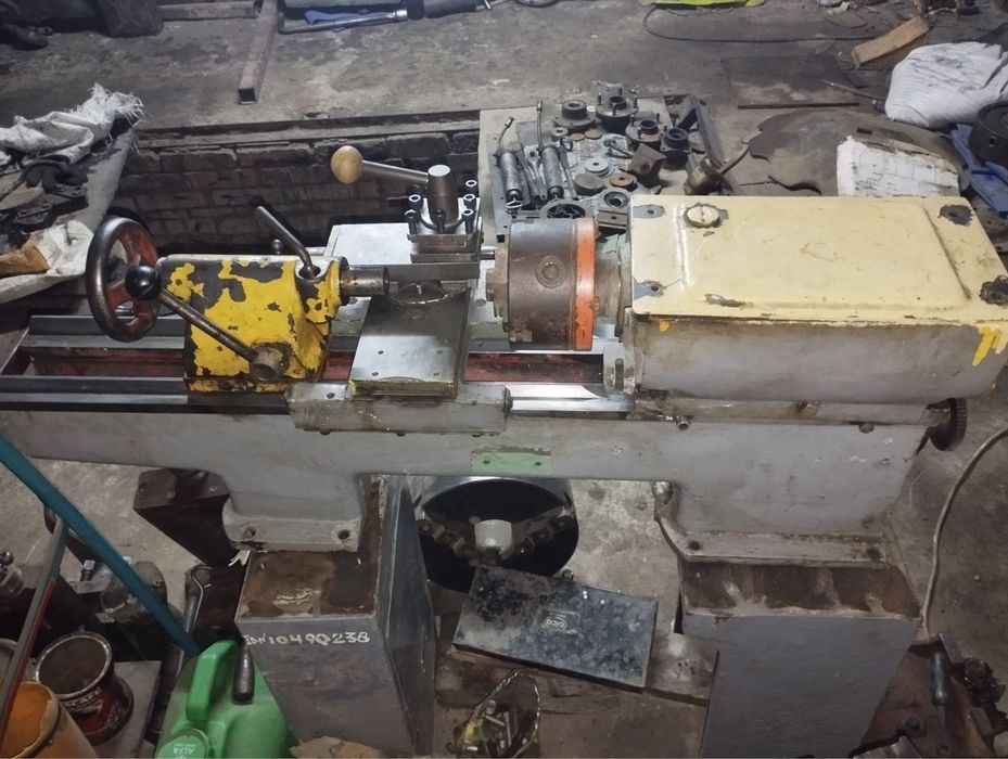 Токарний станок ТВ6