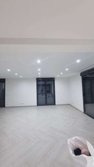 Sou eletricista em Lisboa Almada e em toda a zona de Setúbal.