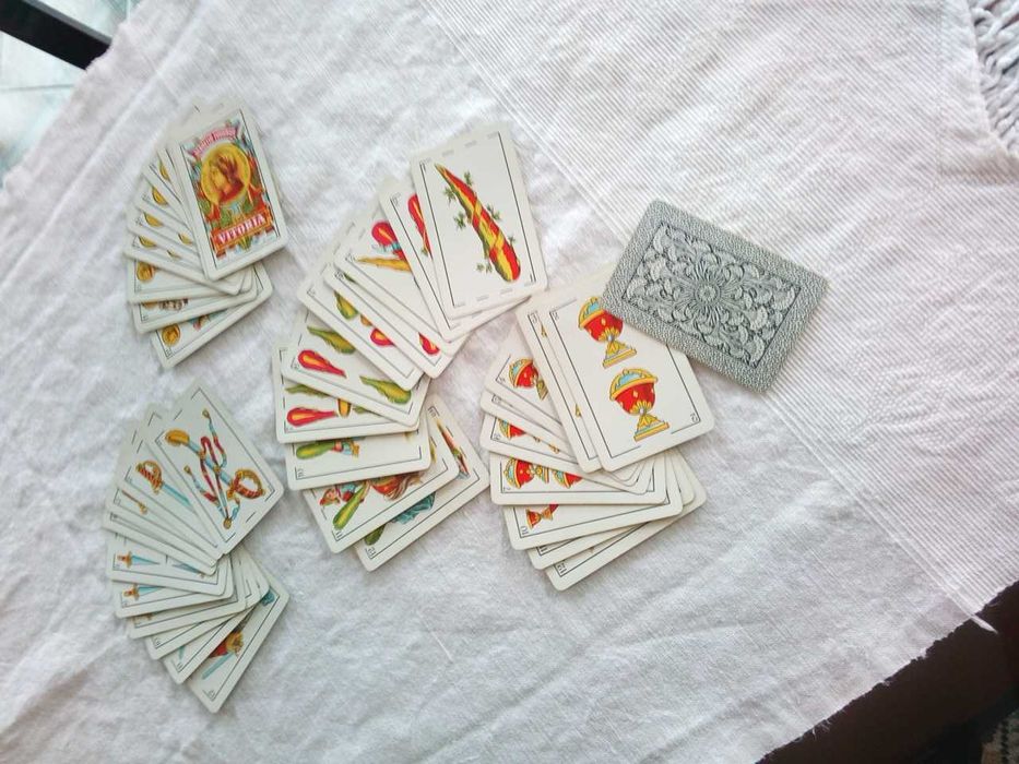 Baralho de 40 cartas espanholas de papel lavável- Heraclio Fournier