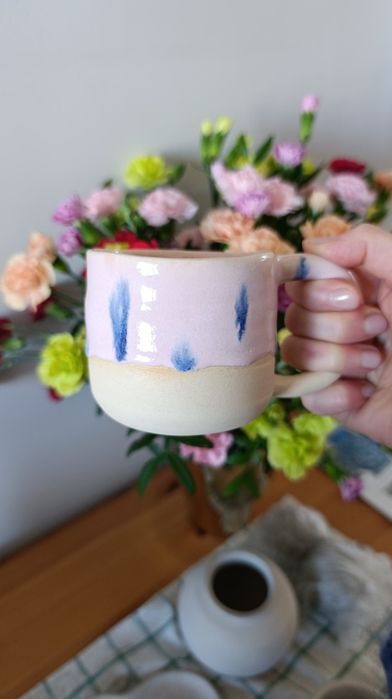 Ręcznie robiony kubek ceramiczny