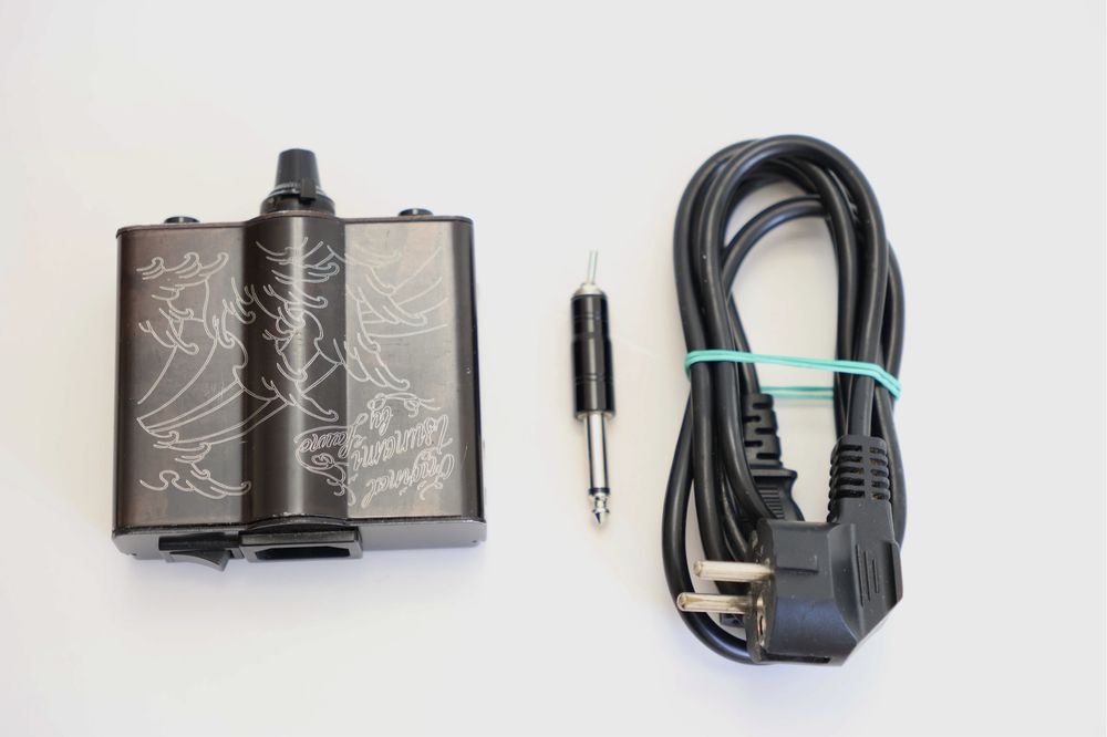 Máquinas de Tatuagem Rotativas + Fonte de Alimentação Tsunami