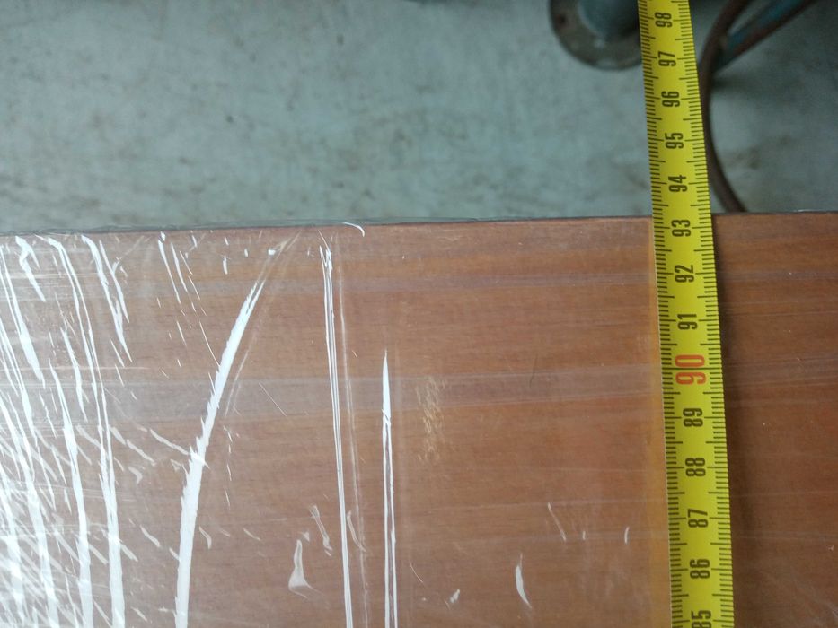 mesa de moderna madeira