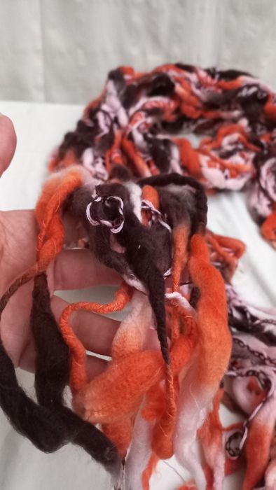 Cachecol unisexo malha trabalhada tons castanho e laranja