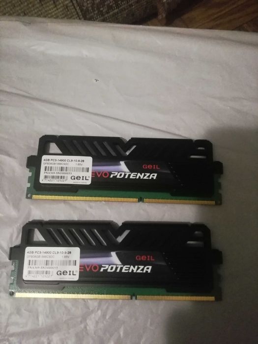 Память DDR3 14900 Evo Potenza Geil 2x4 - 8 gb.