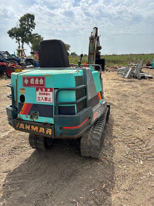 Mini giratória yanmar  b 17