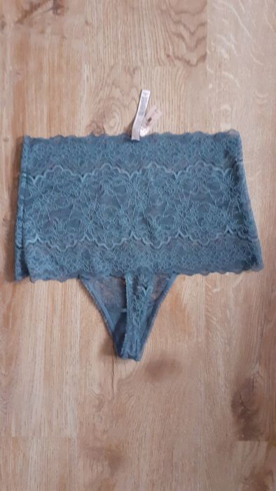 "Victoria's Secret", stringi damskie z USA, roz. M