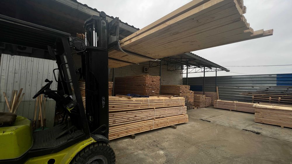 Пиломатеріали із сосни: Закарпаття, доставка вчасно