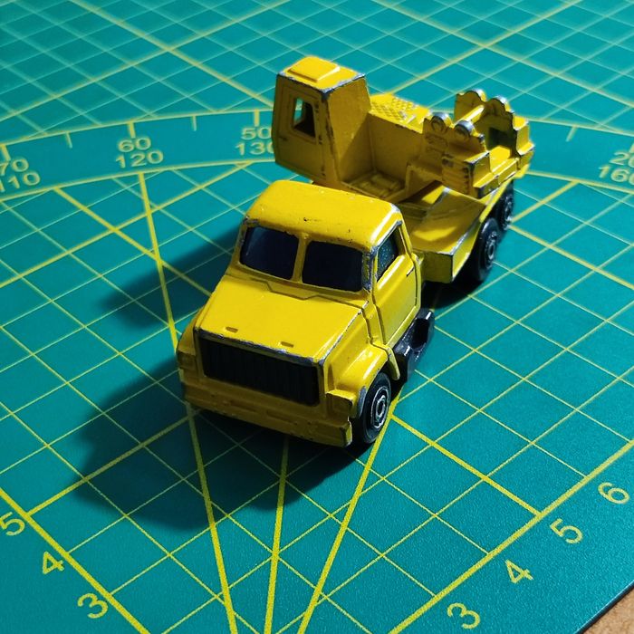 Majorette 283/251 dźwig