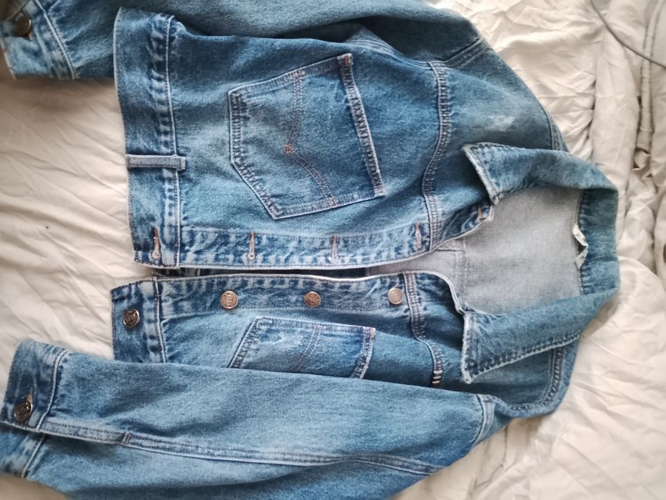 Укорочений джинсовий жакет