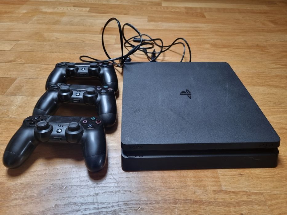 Konsola ps4 slim 1 tb 3 pady