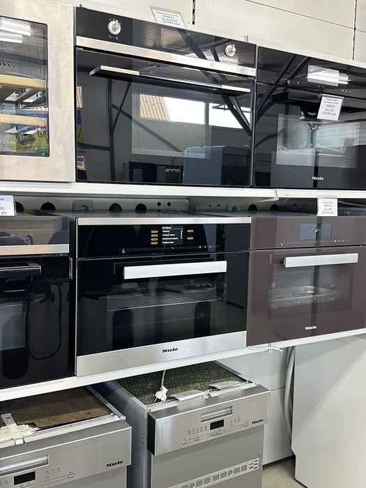 Духовка пароварка Miele DGC 6600 комбіпароварка міле