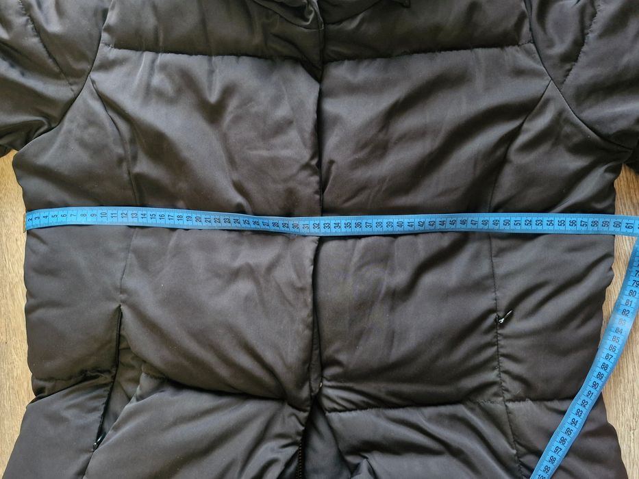 Довге, стьобане дуте пальто .