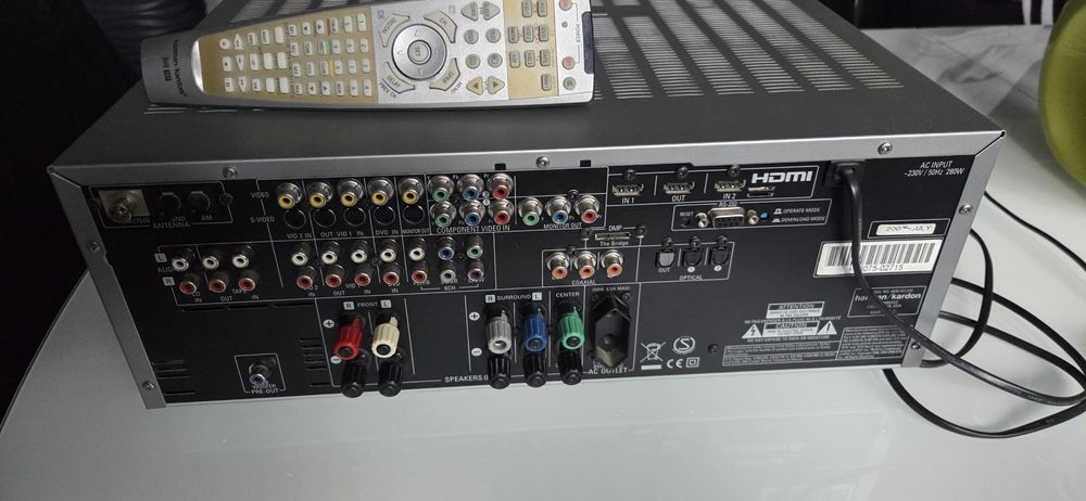 Amplituner HARMAN KARDON AVR 147
