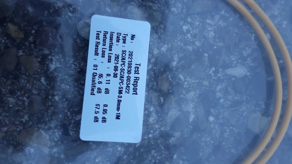 Cabo de fibra óptica