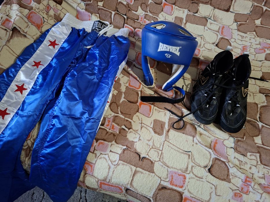 Продам форму для занятия боксом.