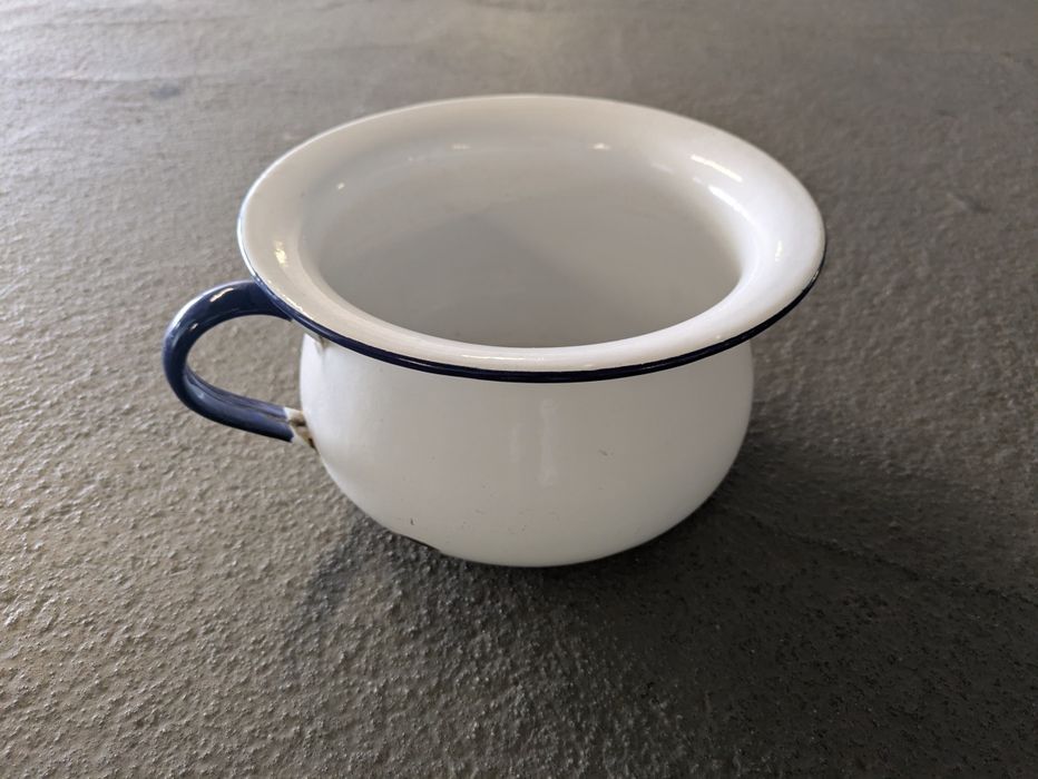 Peça de cerâmica antiga