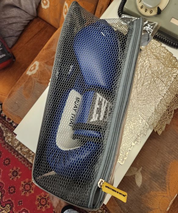 Rękawice bokserskie sprzedam