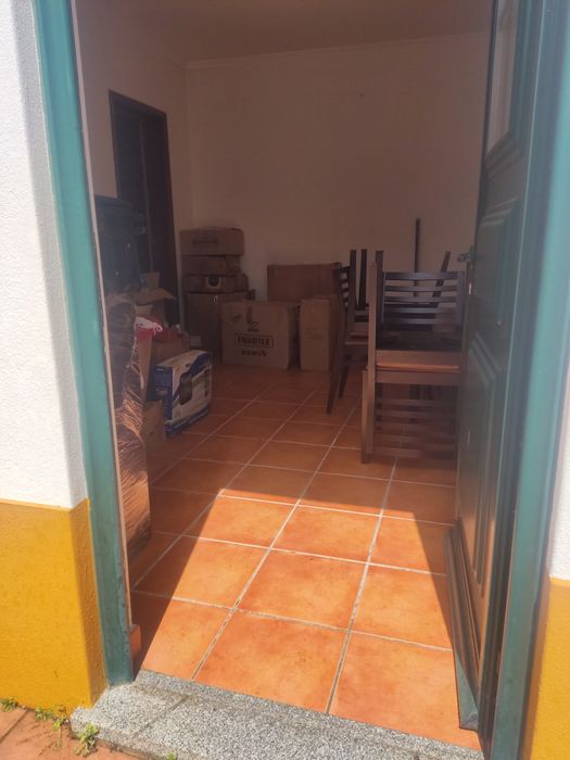 T2 + 1  95m2 úteis 163m2 brutos