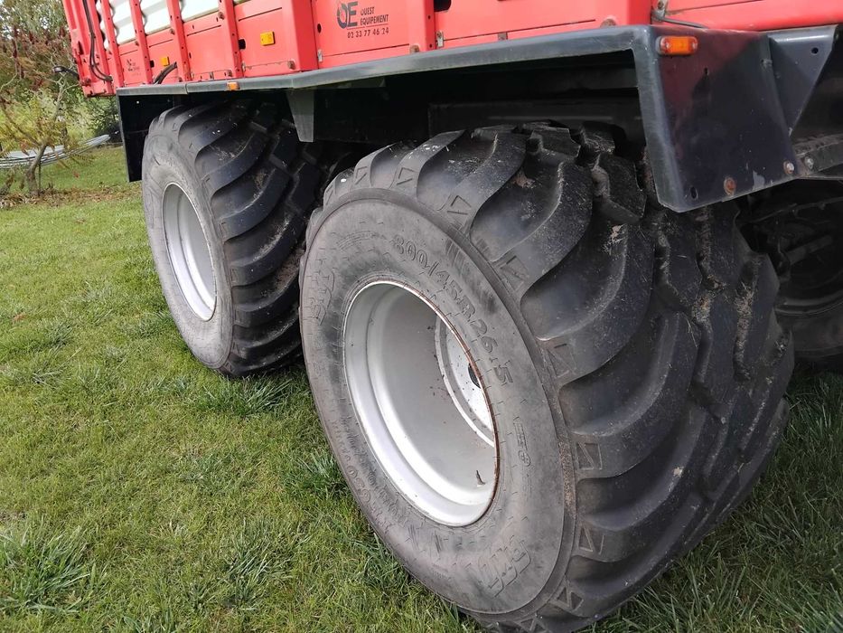 Przyczepa Samozbierająca Pottinger jumbo 7200