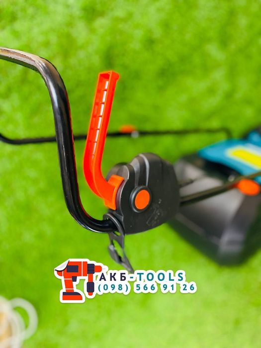 Газонокосарка електрична Makita ECLM32 (2500 Вт) Контейнер 35 л