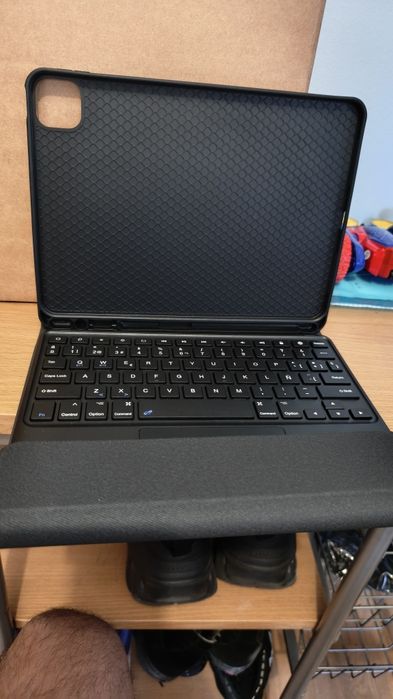 Capa com teclado para iPad 10