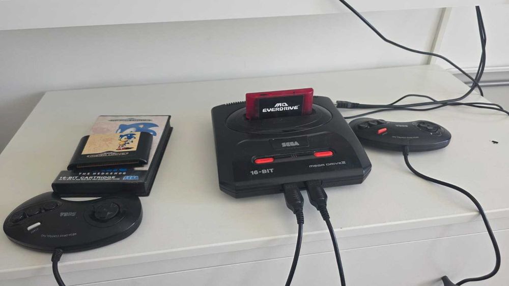 Conjunto completo Sega Mega Drive II (16-bit)