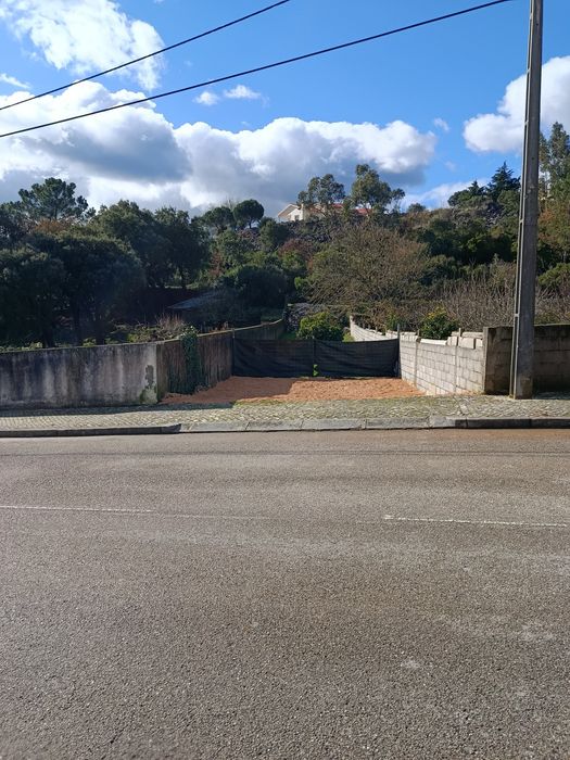Terreno Urbano com 2 frentes