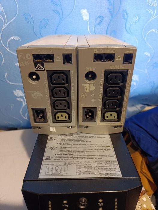 Безперебійник з 12/220 в