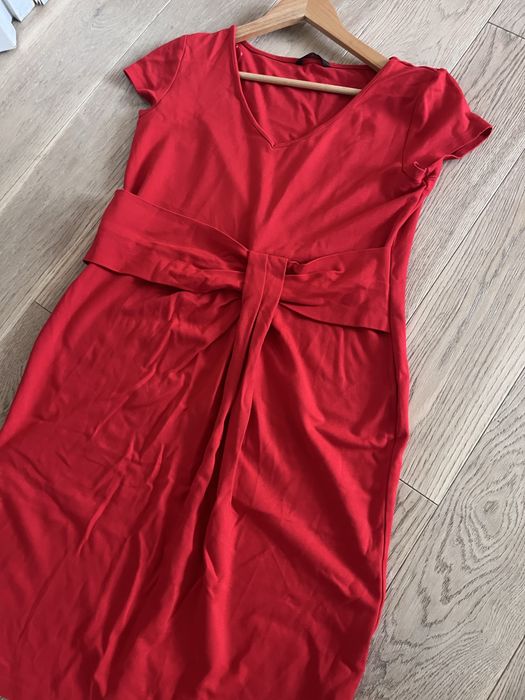 Piękna czerwona sukienka Tatuum rozmiar 44