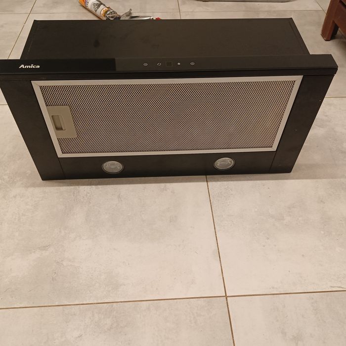 Okap bardzo dobry stan Amica