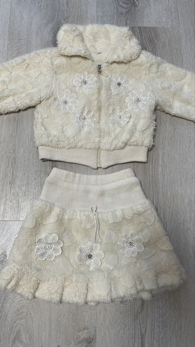 Костюм на дівчинку, 2-3 р