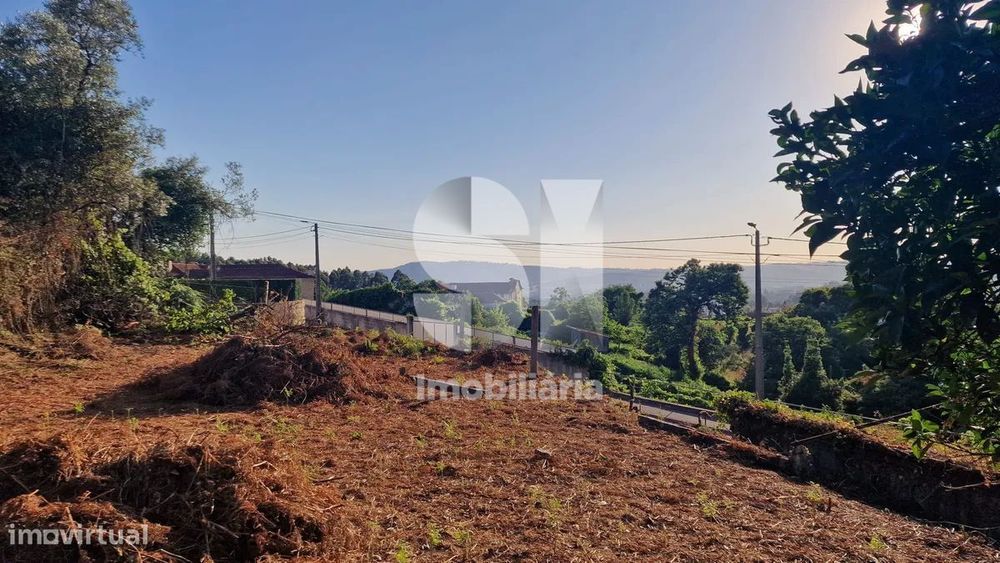 Terreno urbanizável | Astromil | Paredes | ótimos acessos A4/A41/A42