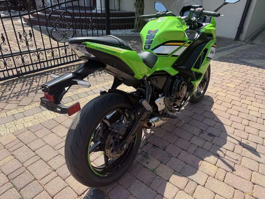 Kawasaki Ninja 650 .. A2